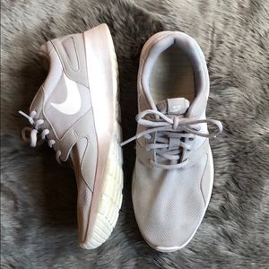 Nike Frees - BARELY WORN!!